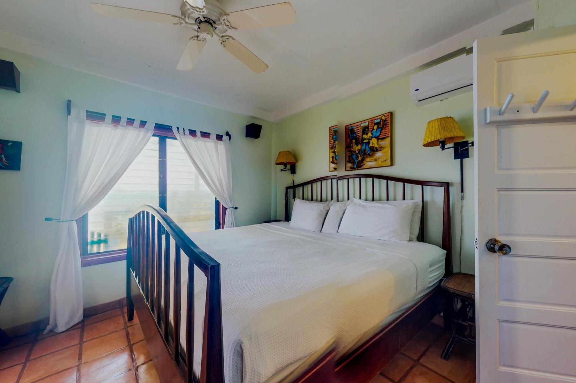 Beachside Villas Gold Standard Certified Placencia 객실 사진