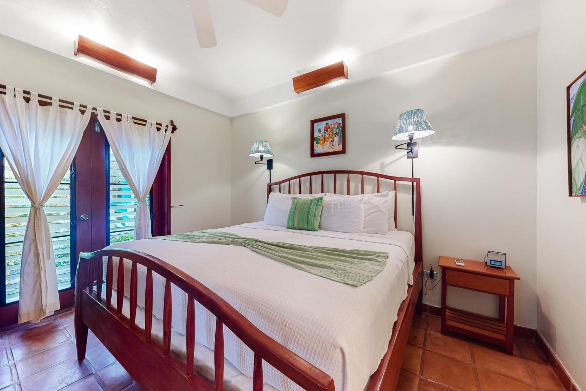 Beachside Villas Gold Standard Certified Placencia 객실 사진