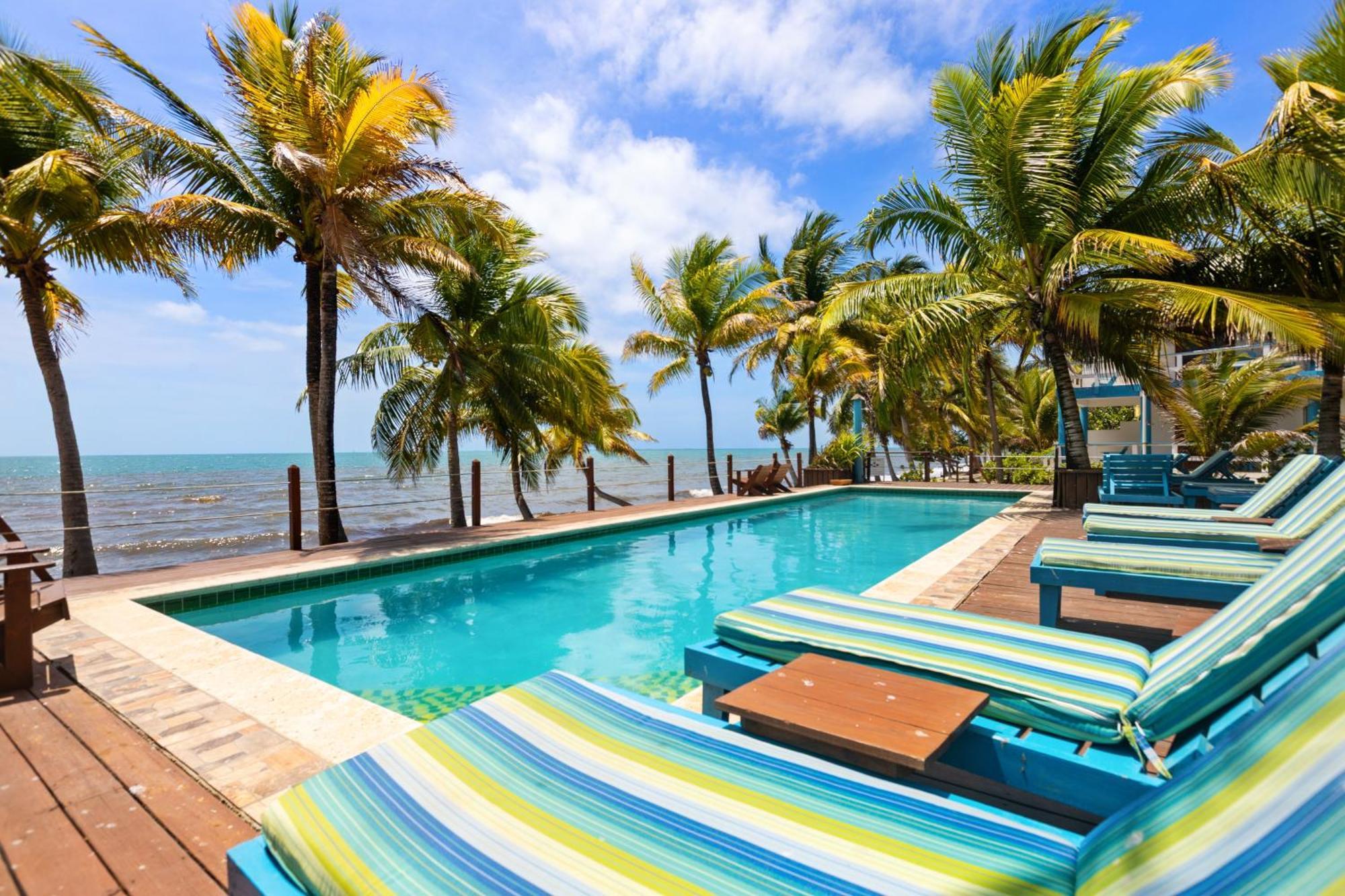 Beachside Villas Gold Standard Certified Placencia 객실 사진