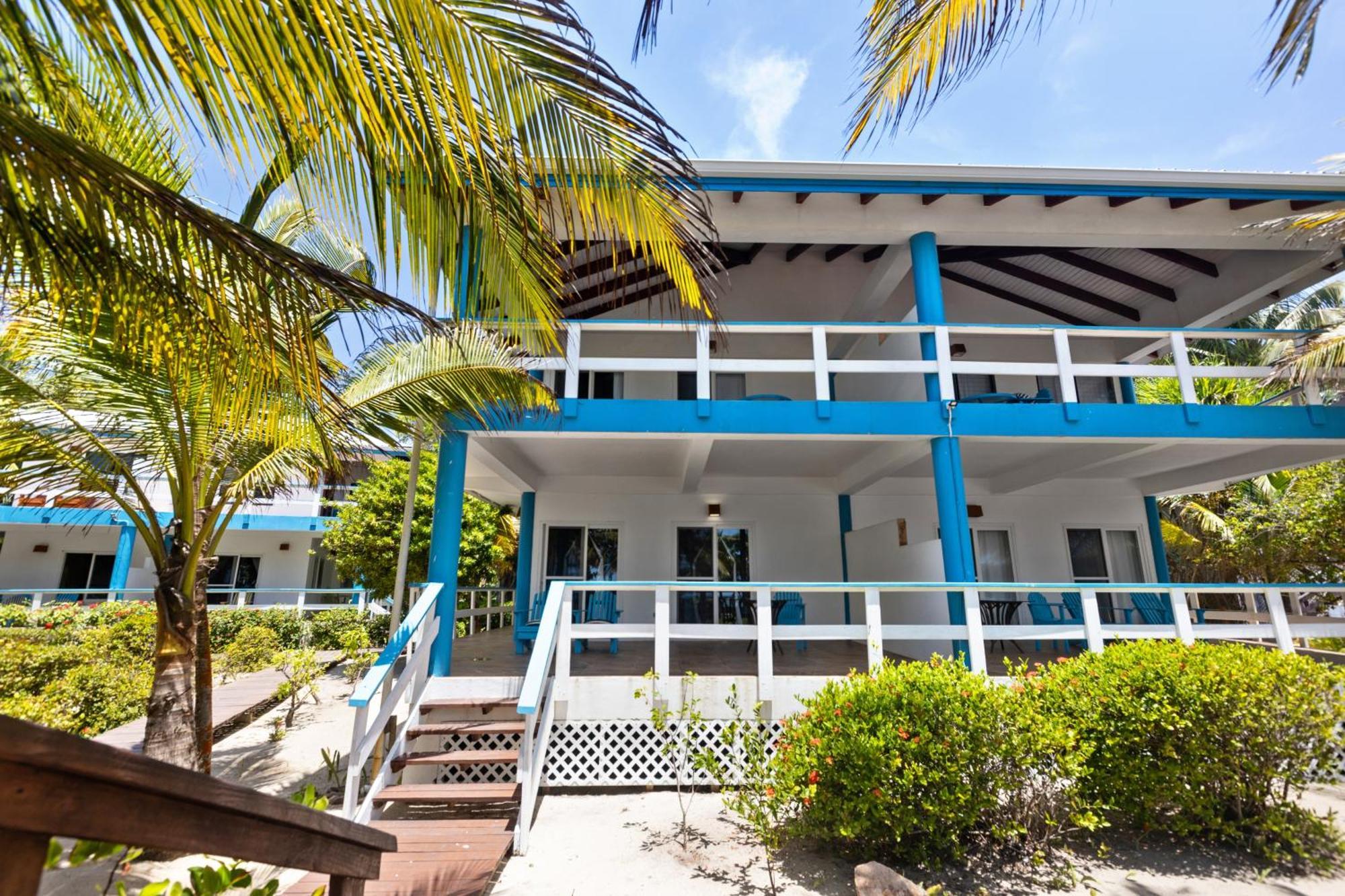 Beachside Villas Gold Standard Certified Placencia 객실 사진