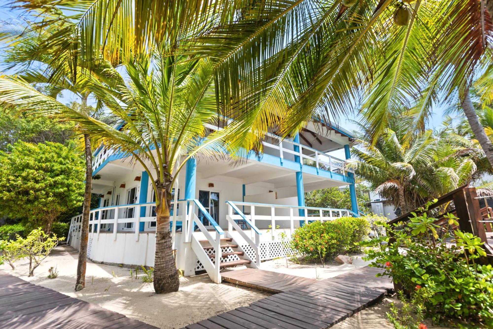 Beachside Villas Gold Standard Certified Placencia 객실 사진
